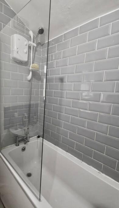 Spacious 3 Bed - Efc Stays Liverpool Eksteriør billede